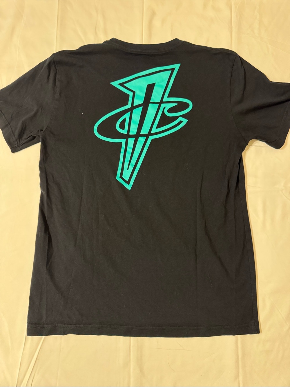 Vintage Nike Men’s Black Graphic Tee “Pennys No Loafers” - Picture 6 of 8